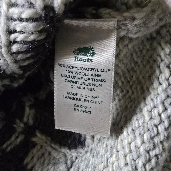 # 300 Roots Cabin Shawl Sweater - Picture 7 of 9